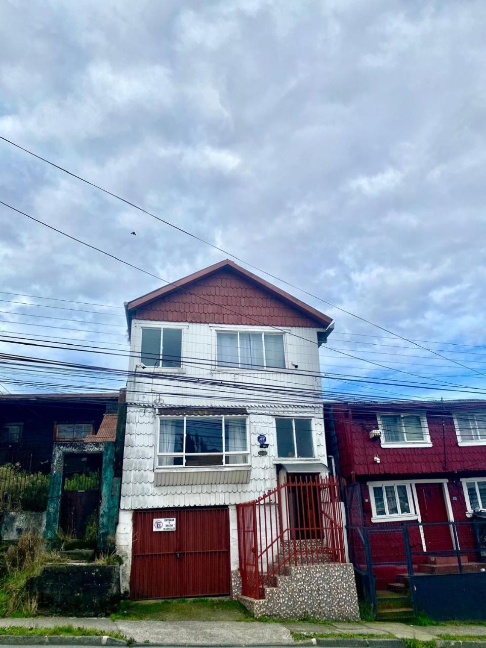 Hospedaje Familiar Glady'S House Puerto Montt Esterno foto